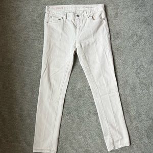 White skinny jeans